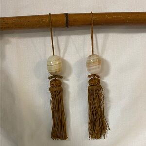 Fuchin Brown Tassel Kakejiku Scroll Weights